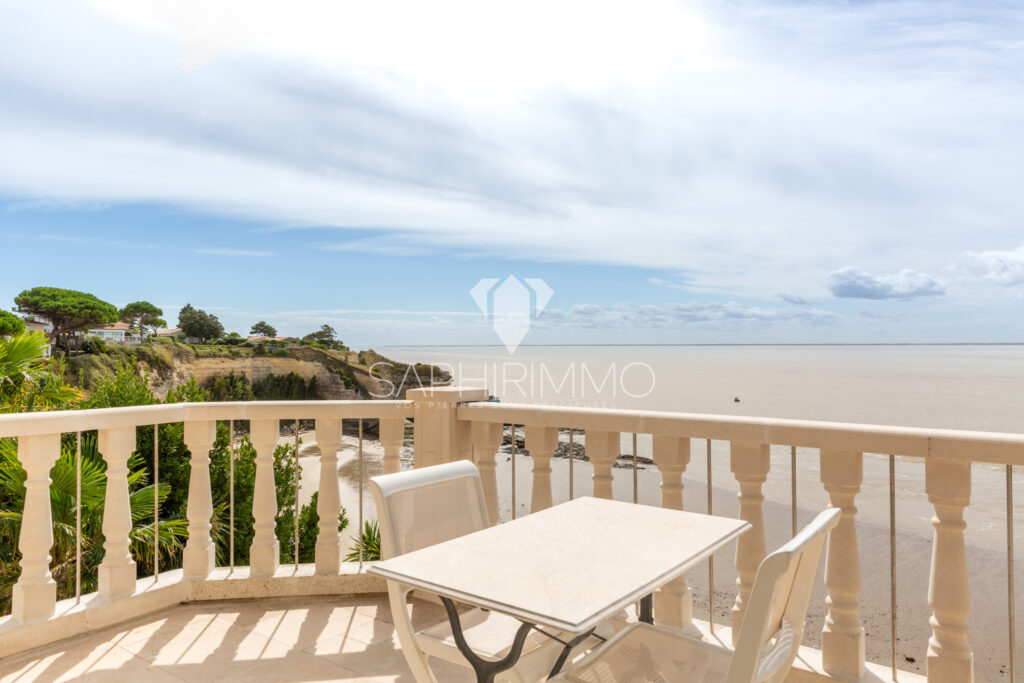 Villa d&rsquo;exception, terrasse vue océan, dépendance, chemin à  – 5 pièces – 3 chambres – 133.21 m²