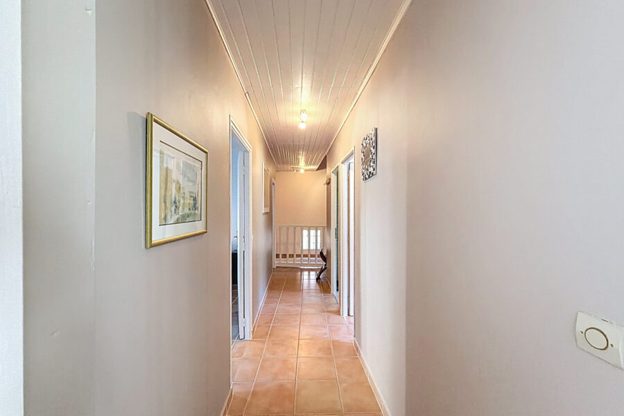 Maison à vendre à Estoher