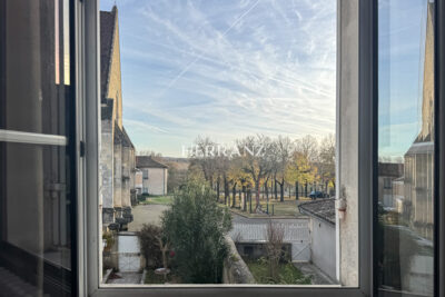 Grande maison de ville en pierre avec jardin et vue exceptio – 6 pièces – 3 chambres – 173 m²