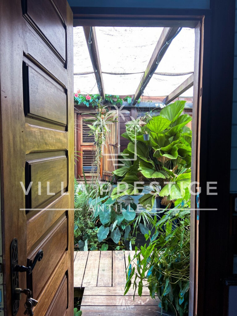 Propriété de charme avec vue mer, côte sous-le-vent, – 6 pièces – 4 chambres – 185 m²