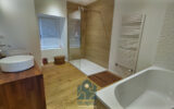 Maison 300 m 2 habitable avec cour, garage,caves, atelier et – 7 pièces – 5 chambres – 300 m²