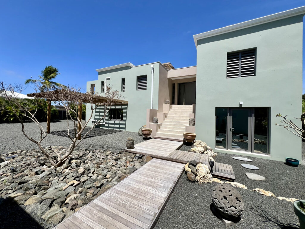 VILLA DE LUXE D&rsquo;ARCHITECTE DE 335M2 – 8 pièces – 4 chambres – 335 m²