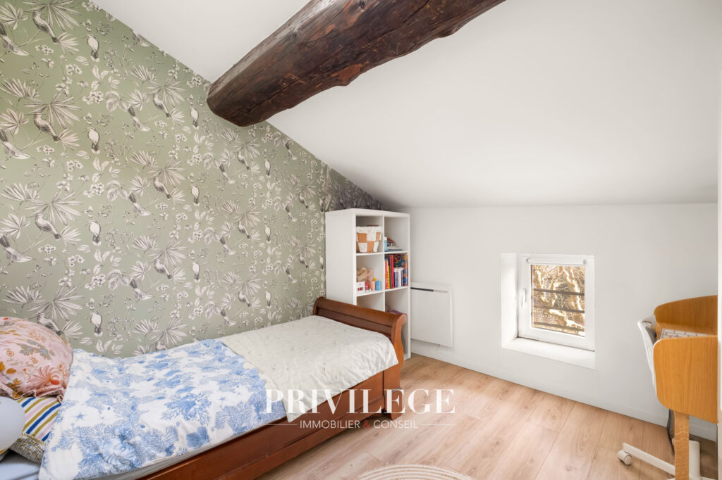 Charme absolu pour cette maison de ville avec vue – 6 pièces – 5 chambres – 131.28 m²