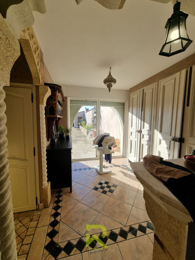 Insolite MAS  à fort potentiel  Coup de coeur assuré ! – 8 pièces – 7 chambres – 294 m²