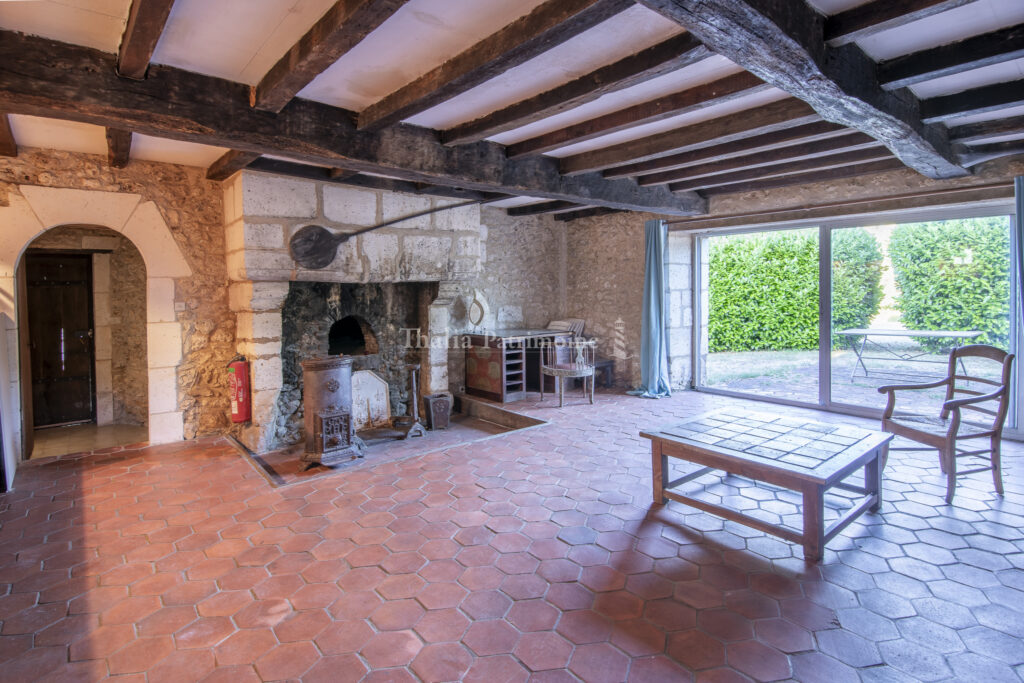 SUPERBE PROPRIETE A RENOVER   380 m2 environ -10 chambres, 1 – 16 pièces – 10 chambres – 390 m²