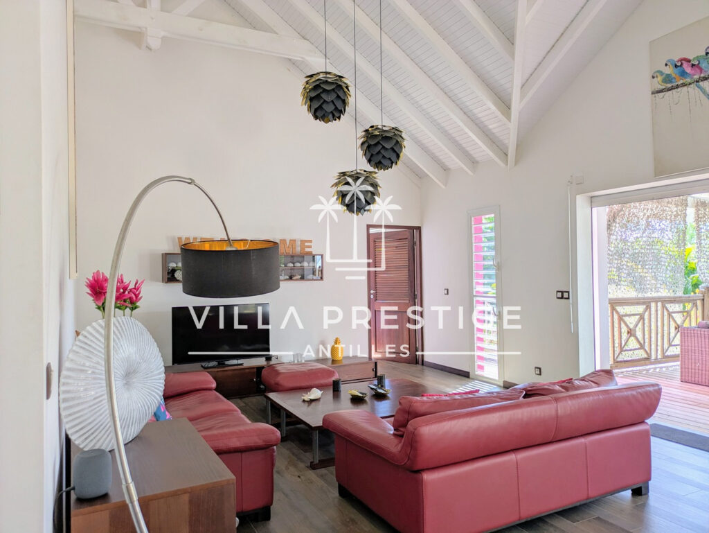 SUPERBE VILLA RECENTE 4 CHAMBRES, PISCINE ET TERRAIN CONSTRU – 5 pièces – 4 chambres – 157 m²