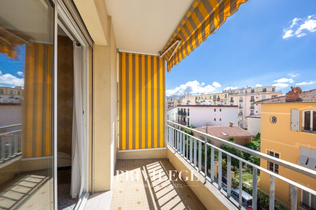 Nice   Mantega/Évêché | 2 pièces lumineux, terrasse, vue dég – 2 pièces – 1 chambre – 46.92 m²