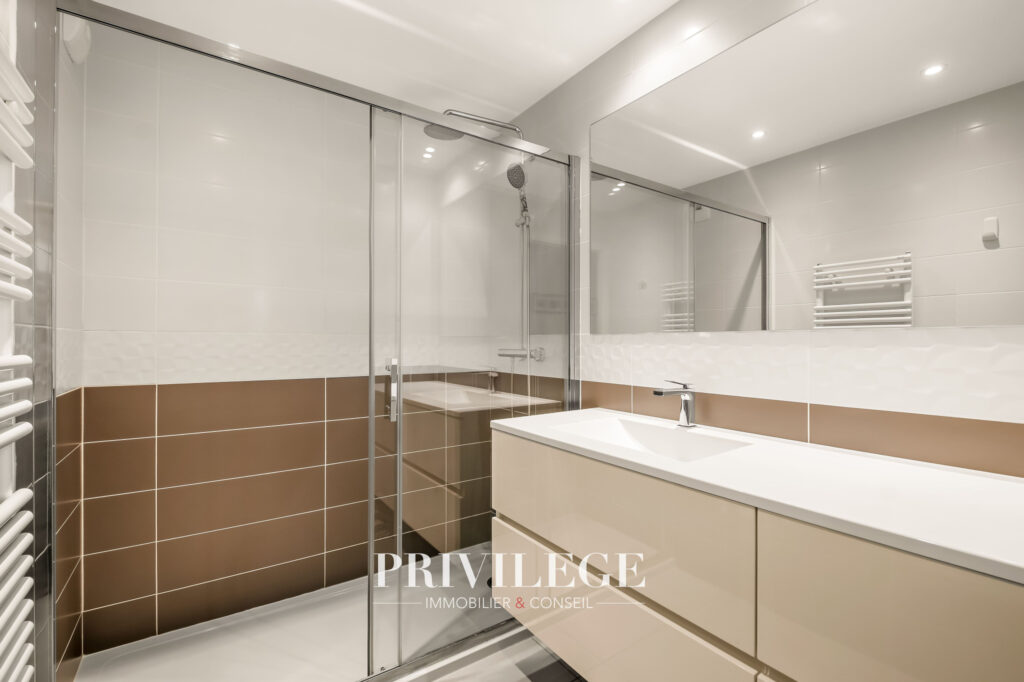 Superbe appartement avec vue panoramique au sein d&rsquo;une résid – 4 pièces – 2 chambres – 95.2 m²
