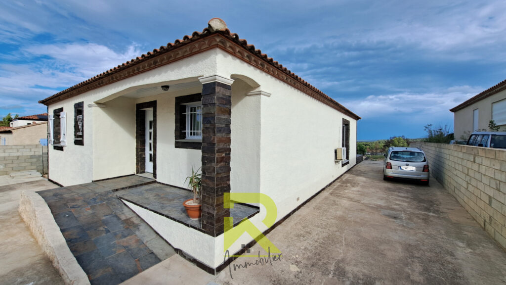 Villa plain-pied 134 m2  Vue sur l&rsquo;étang   Terrain 1470 m2 – 4 pièces – 3 chambres – 134 m²