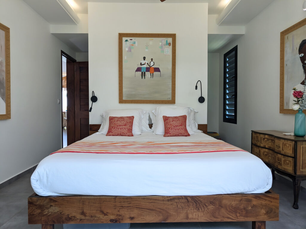 Villa d&rsquo;architecte de luxe – vue mer – St-François – 4 pièces – 3 chambres – 147 m²