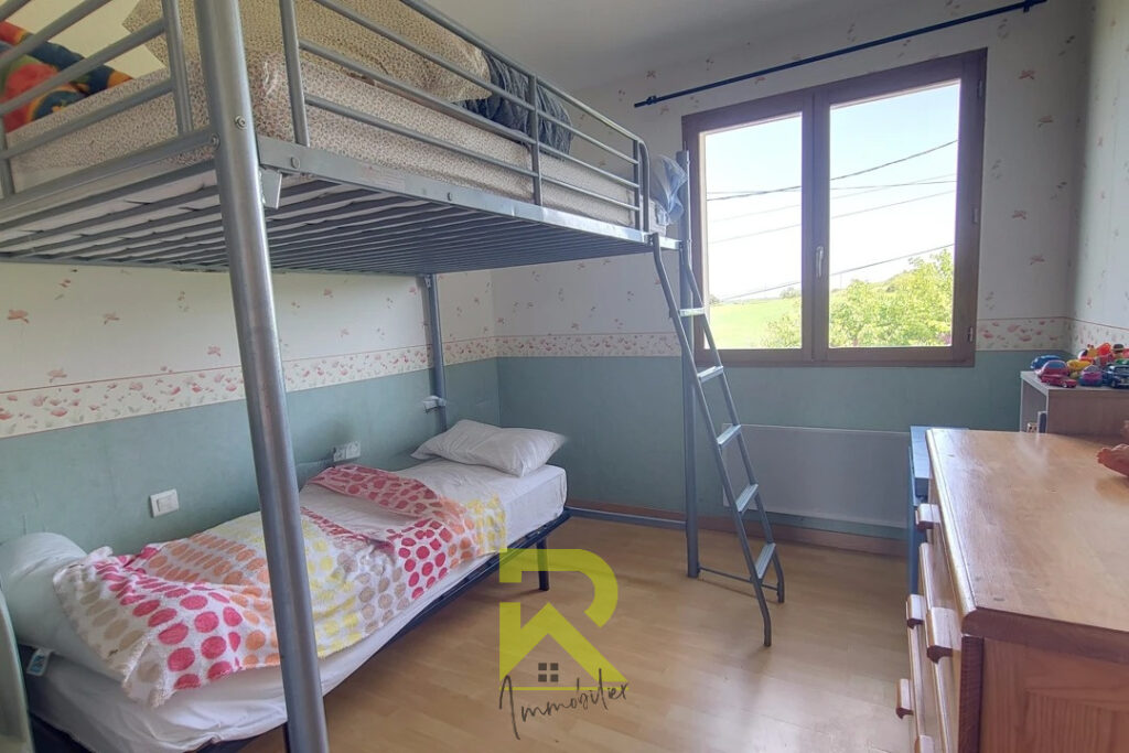 A Vendre – PEYREFITTE SUR L HERS -11 Maison T4 avec grand Te – 6 pièces – 4 chambres – 112.66 m²