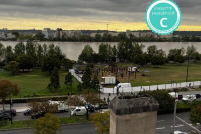 Appartement 2 pièces entièrement rénové – Vue Garonne – 2 pièces – 1 chambre – 43 m²