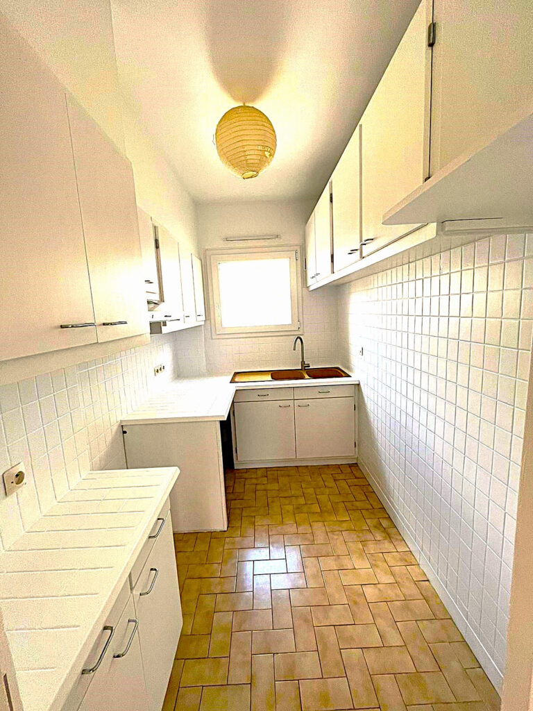 2-3 PIECES SQUARE ADOLPHE CHERIOUX – 3 pièces – 1 chambre – 61 m²
