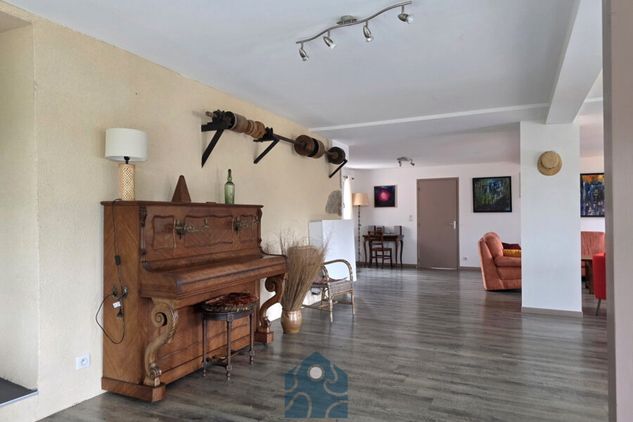 Maison à vendre à Charensat