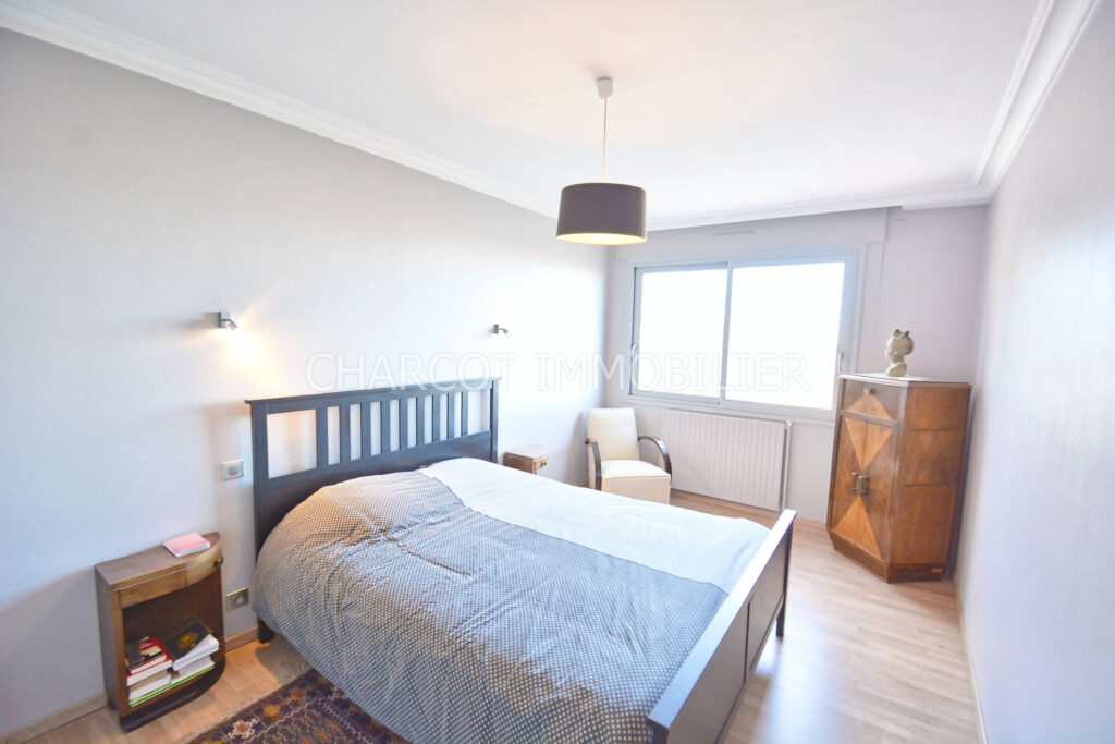 EXCLUSIVITÉ – LYON 5ÈME – APPARTEMENT T5 + CAVE + PARKING PR – 5 pièces – 3 chambres – 137.08 m²