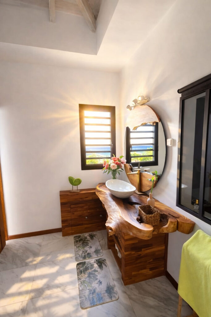 VILLA DE LUXE AVEC VUE MER 180o – SAINT FRANCOIS – 7 pièces – 5 chambres – 254.6 m²