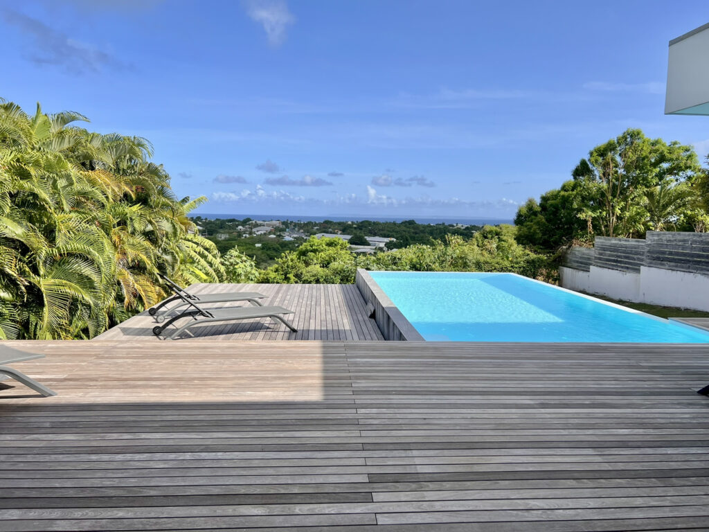 Villa de luxe VUE MER St François – 5 pièces – 3 chambres – 155 m²