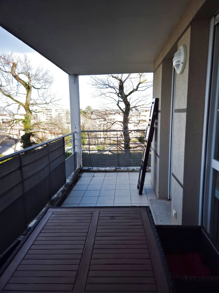 Appartement type1 meublé et loué avec terrasse et garage – 1 pièce – NR chambres – 28 m²