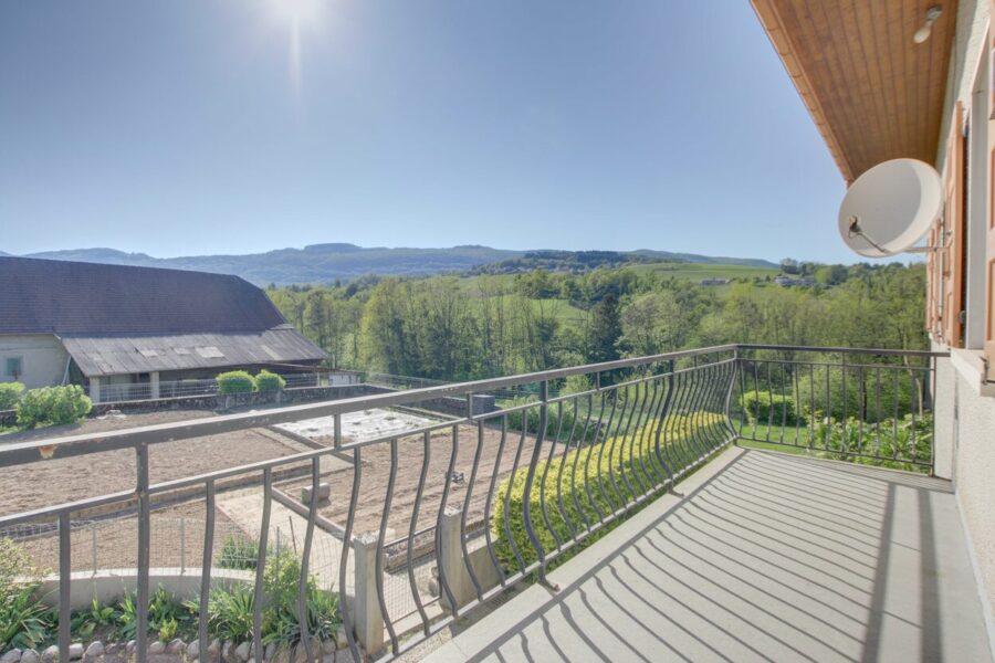 Maison à vendre à Rumilly — Vue montagne — photo 1