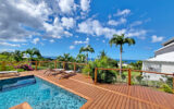 SUPERBE VILLA VUE MER 4 CHAMBRES+BUREAU – PISCINE – DESHAIES – 6 pièces – 4 chambres – 195 m²