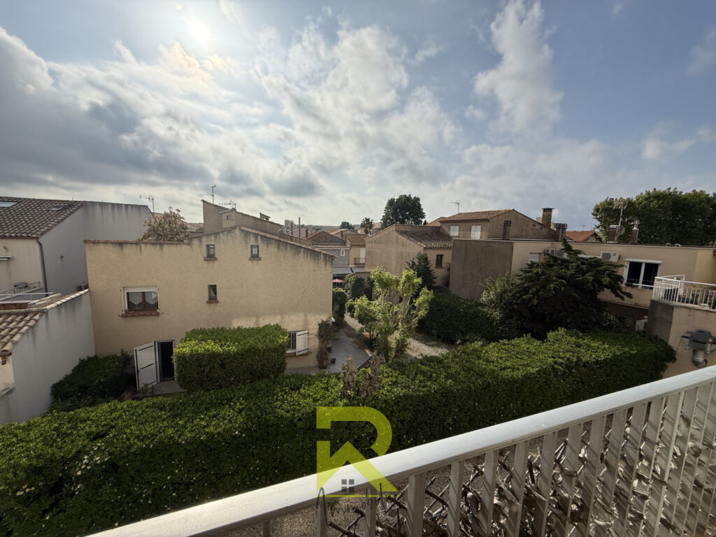 EXCLUSIVITÉ – GRAU D&rsquo;AGDE : Studio Cabine Lumineux avec plac – 1 pièce – NR chambres – 39.4 m²