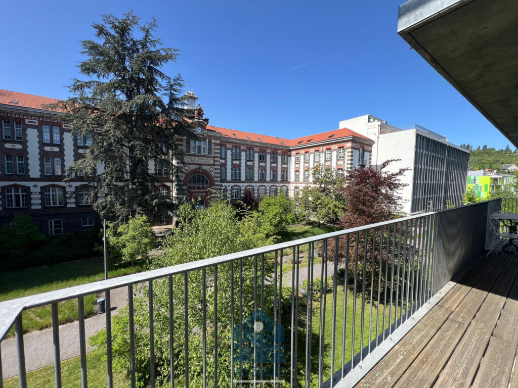 Appartement 3 pièces avec balcon et garage – 3 pièces – 2 chambres – 70 m²
