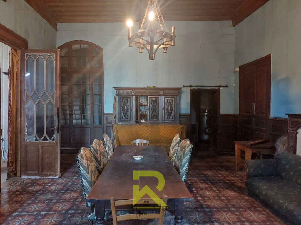 Château dans le minervois proche de Carcassonne – 21 pièces – 12 chambres – 360 m²