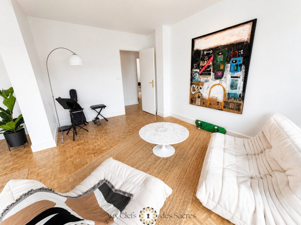 Appartement type 3/4 avec grand balcon filant et stationneme – 4 pièces – 3 chambres – 121.98 m²