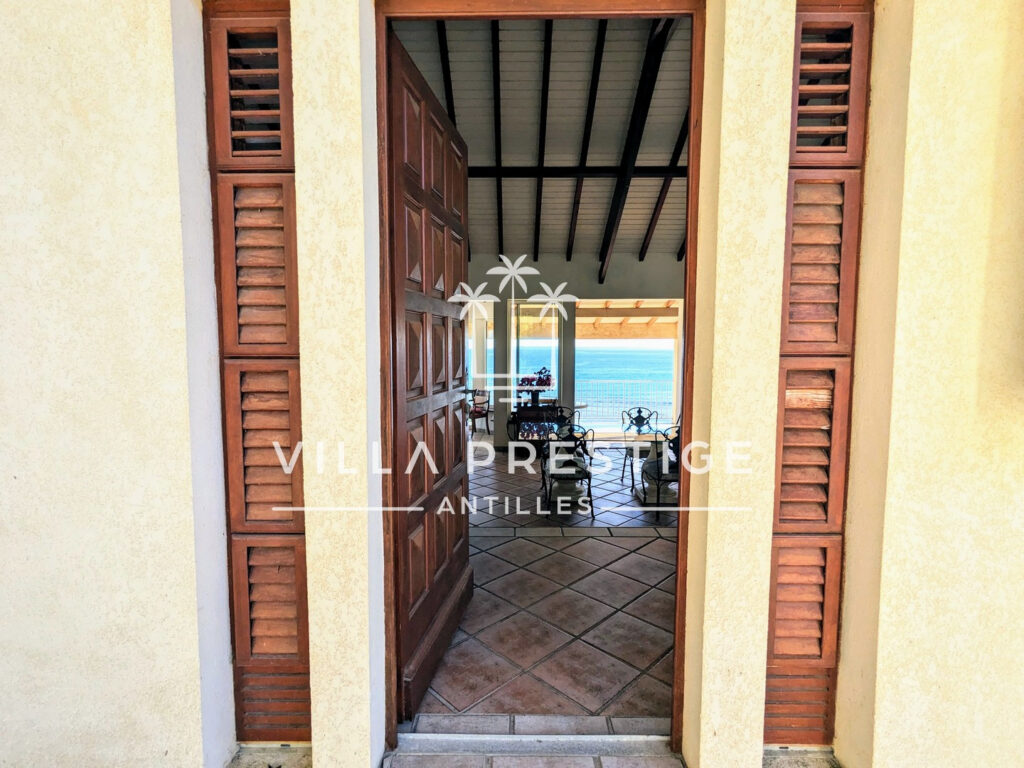 PROPRIETE 7 PIECES AVEC PISCINE, ACCES ET VUE MER IMPRENABLE – 7 pièces – 6 chambres – 233.85 m²