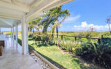 VILLA PREMIERE LIGNE 3 CHAMBRES AVEC PISCINE, ACCES PLAGE ET – 4 pièces – 3 chambres – 93 m²