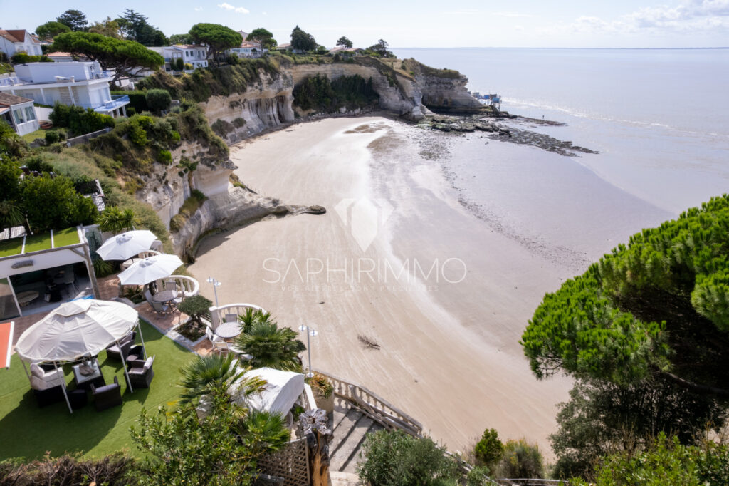 Villa d&rsquo;exception, terrasse vue océan, dépendance, chemin à  – 5 pièces – 3 chambres – 133.21 m²
