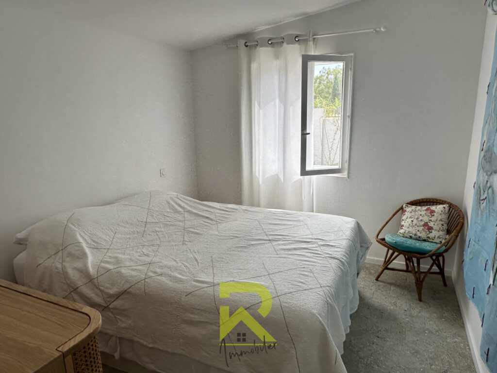 GRAU D&rsquo;AGDE, Villa 3 faces rénovée récemment de plain-pied a – 4 pièces – 3 chambres – 72 m²
