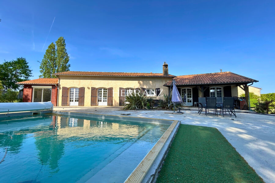 Maison à vendre à Rauzan