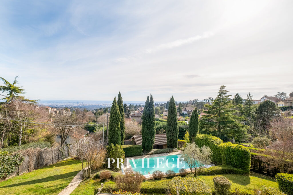 Saint Didier au Mont d&rsquo;Or – Saint – Fortunat -Maison Familia – 7 pièces – 5 chambres – 208 m²