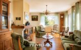 Maison de 225 m2 sur un terrain de 1715 m2 fort potentiel d&rsquo; – 7 pièces – 5 chambres – 229 m²