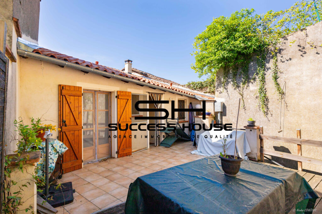 Maison de village coup de coeur   Vue imprenable Pyrénées – 6 pièces – 2 chambres – 147.07 m²