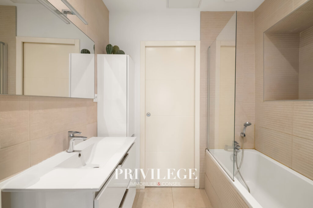 Charme absolu pour cette maison de ville avec vue – 6 pièces – 5 chambres – 131.28 m²