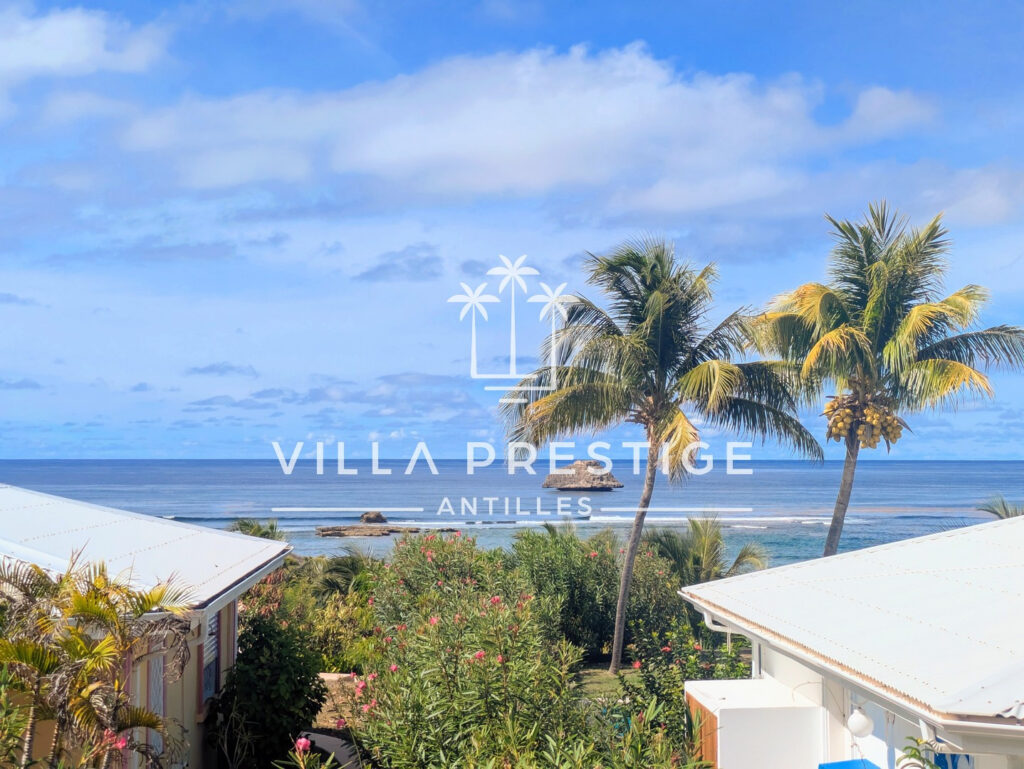VILLA 3 SUITES PISCINE ACCES PLAGE VUE MER – 4 pièces – 3 chambres – 98.9 m²