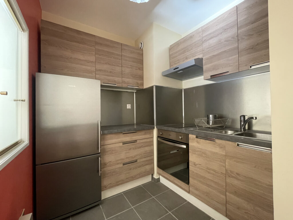 Lyon 6 – T2 avec balcon et climatisation – 2 pièces – 1 chambre – 43.46 m²