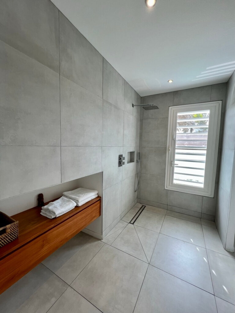 Villa de luxe VUE MER St François – 5 pièces – 3 chambres – 155 m²