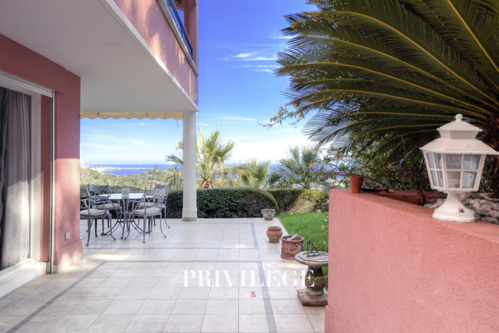 Exclusivité – Grand Duc – Vue féerique – Somptueux apparteme – 4 pièces – 3 chambres – 104 m²