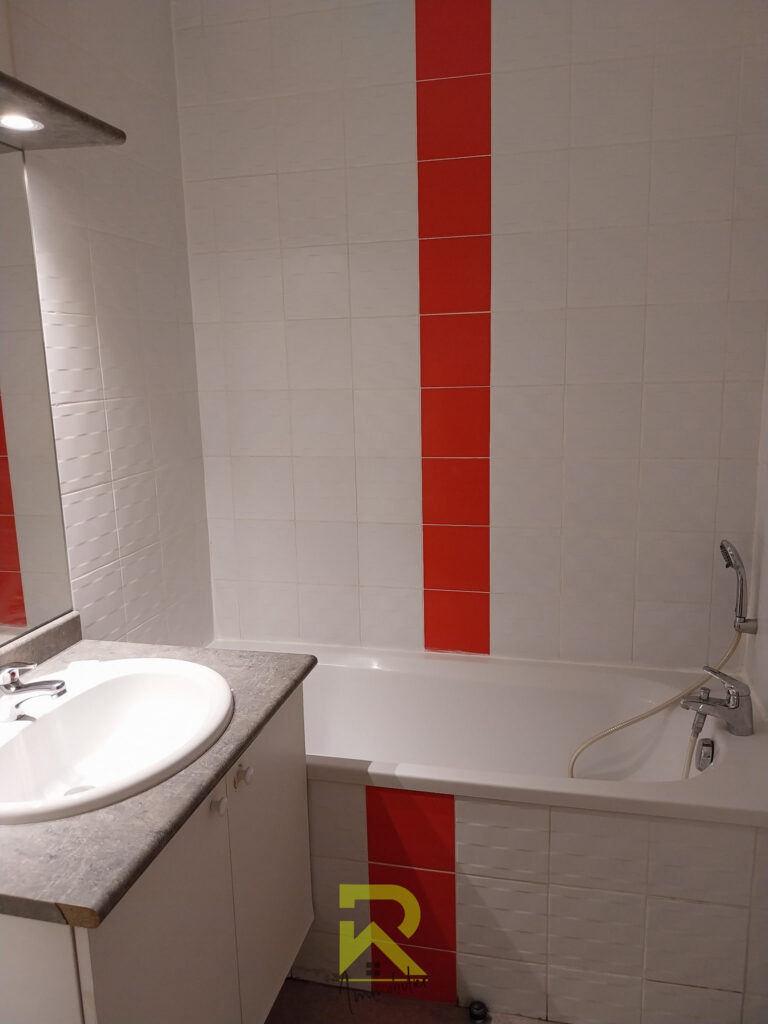 STUDIO REZ DE CHAUSSÉE TERRASSE BÉZIERS – 1 pièce – NR chambres – 18.7 m²