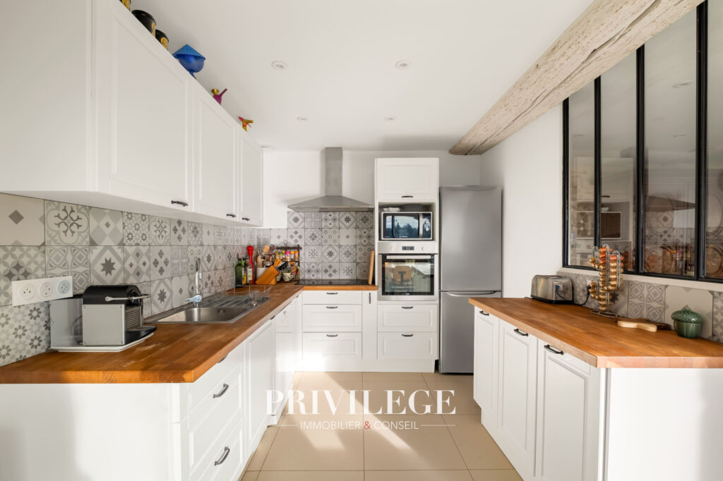 Charme absolu pour cette maison de ville avec vue – 6 pièces – 5 chambres – 131.28 m²