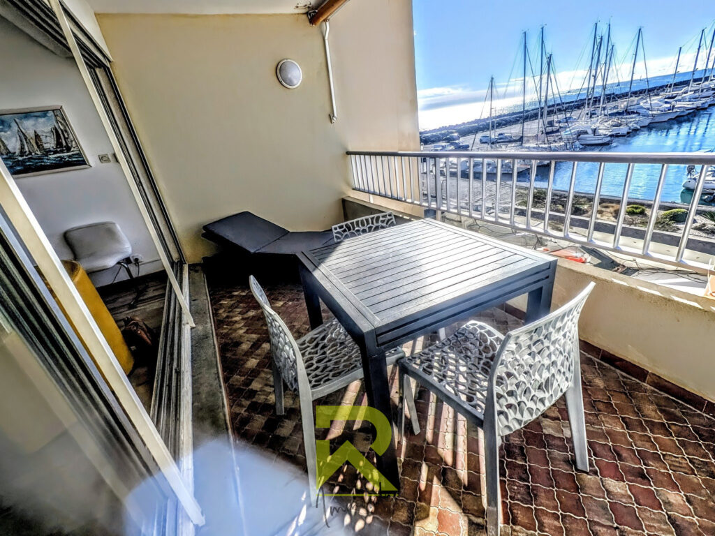vue mer exceptionnelle, appartement rénové 50m2 T3, terrasse – 3 pièces – 2 chambres – 50 m²