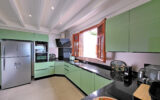 SUPERBE VILLA VUE MER 4 CHAMBRES+BUREAU – PISCINE – DESHAIES – 6 pièces – 4 chambres – 195 m²