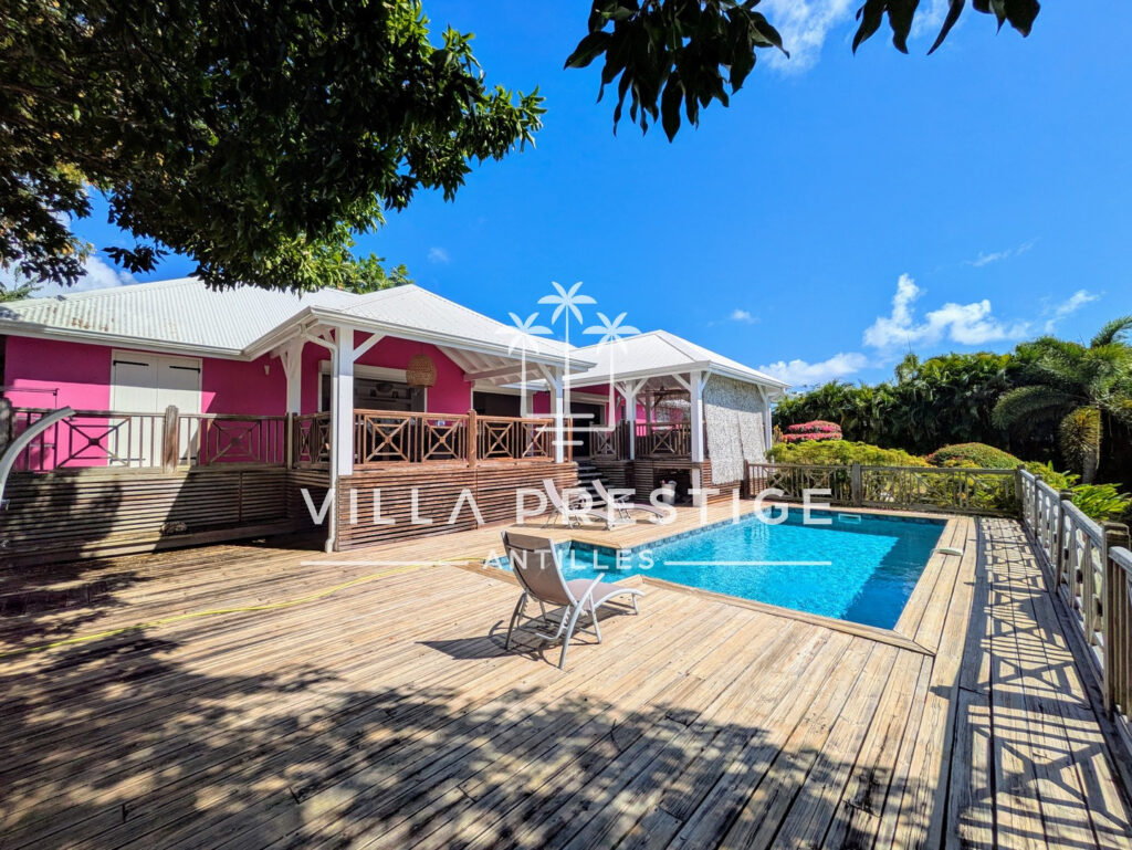 SUPERBE VILLA RECENTE 4 CHAMBRES, PISCINE ET TERRAIN CONSTRU – 5 pièces – 4 chambres – 157 m²