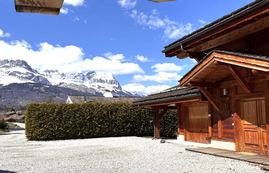 Chalet 10 pièces à 5 min. de Combloux – 10 pièces – 6 chambres – 323 m²