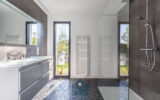 Villa avec vue, piscine, terrasses et garages – 6 pièces – 4 chambres – 170 m²
