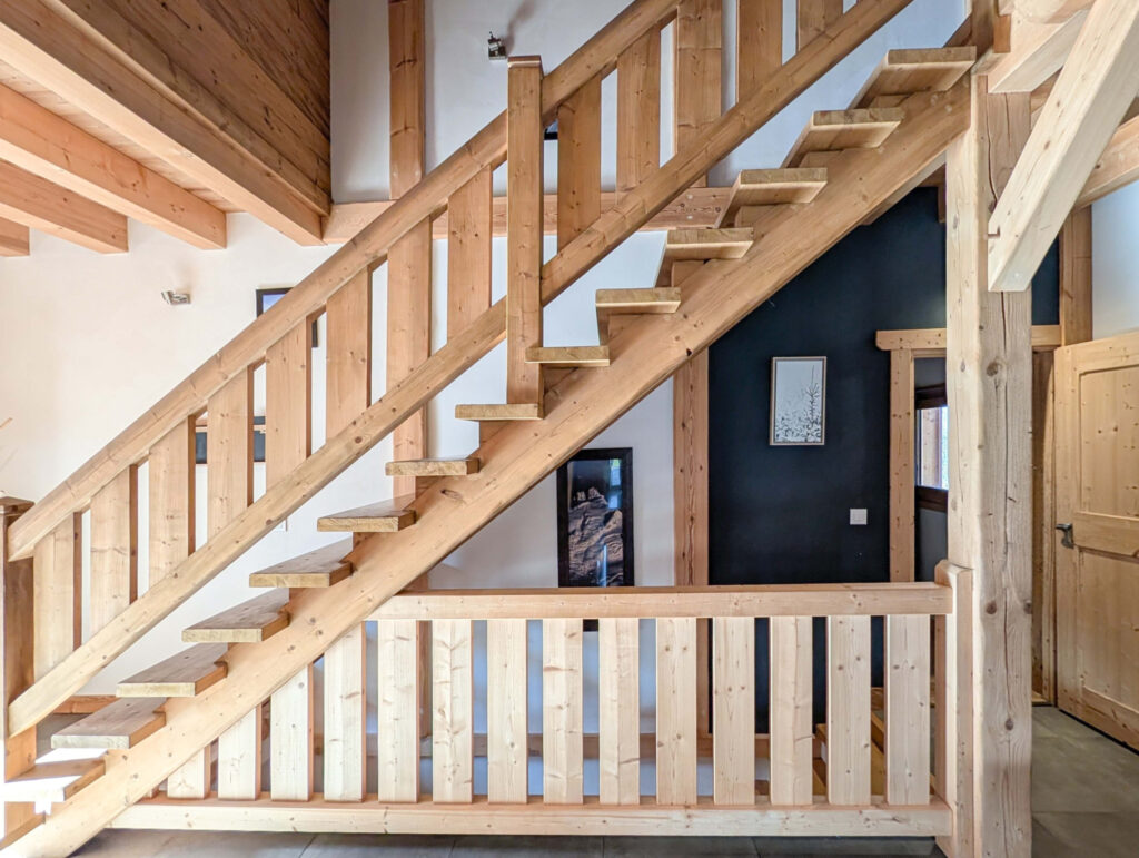 Chalet 10 pièces à 5 min. de Combloux – 10 pièces – 6 chambres – 323 m²