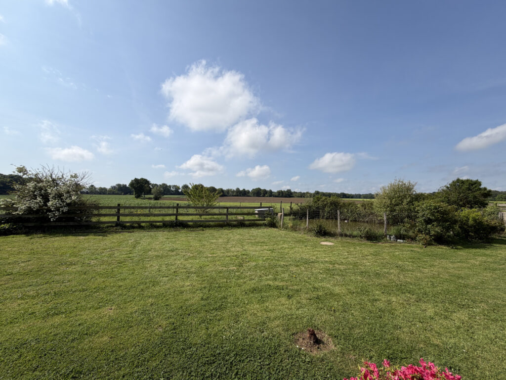 A LA CAMPAGNE – SAINT ANDRE SUR VIEUX JONC – 7 pièces – 3 chambres – 140 m²